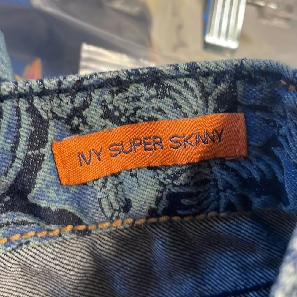 TORY Burch Ivy Super Skinny blue paisley jeans